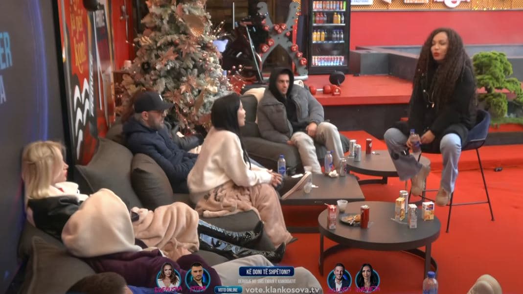 "Më ke idol mua dhe Drenushën" - Plas debati, Xheneta i përmend diçka nga jashtë Rovenës!
