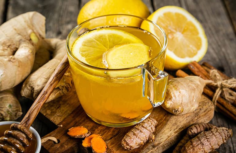 Niseni mëngjesin me xhenxhefil dhe limon