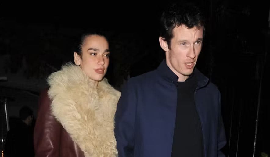 Një çift si Dua Lipa dhe Callum Turner, marrin vëmendjen e mediave me stilin unik