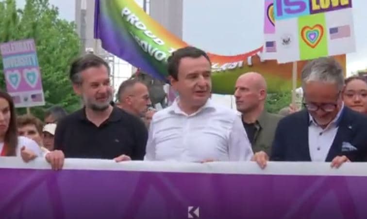 Qëndrimet kundërthënëse të Kurtit, herë me hoxhallarë, herë me LGBT (VIDEO)