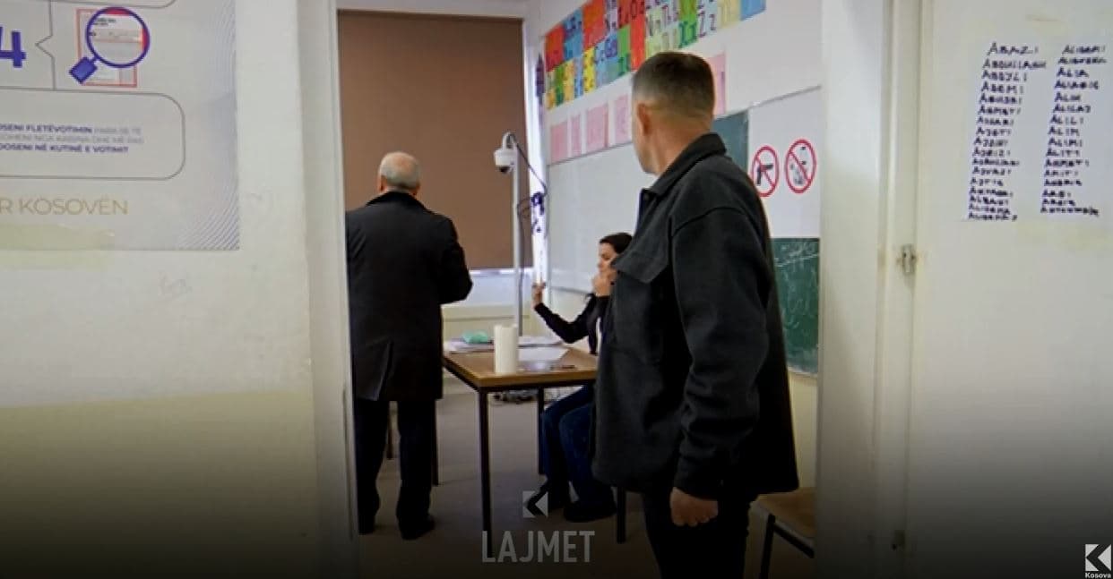 Dy “deputetë” e morën vetëm nga një votë, pos të vetave (VIDEO)