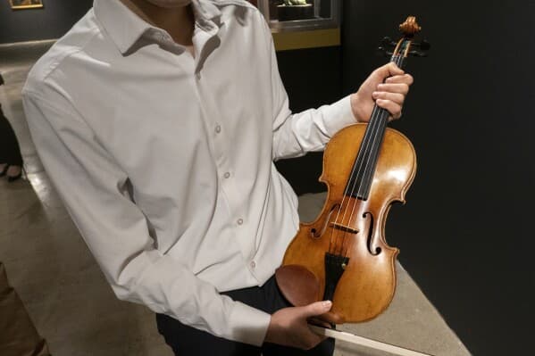 Shitet për gati 11 milionë euro, violina e vitit 1714