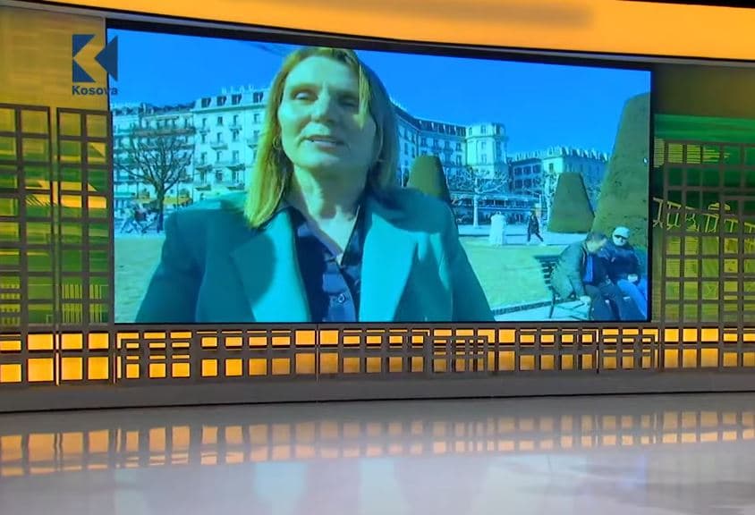 “Gratë në Rrugën e Lirisë” - Ekspozitë për Heroinat e Luftës në Kosovë (VIDEO)