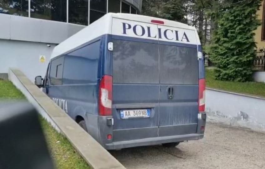 Arrestohet 65-vjeçari në Korçë, dyshohet se ka ngacmuar seksualisht një 75-vjeçare