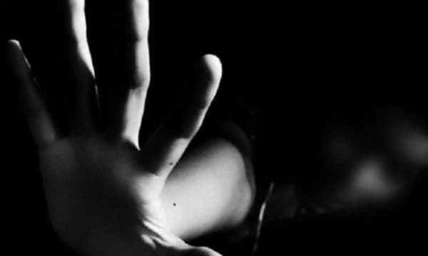 Dhunoi psiqikisht nënën, motrën dhe fëmijët e saj, arrestohet shtetasi i huaj në Pejë