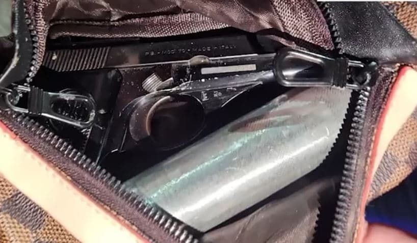 Me armë dhe silenciator në çantë, arrestohet 19-vjeçari në Vlorë
