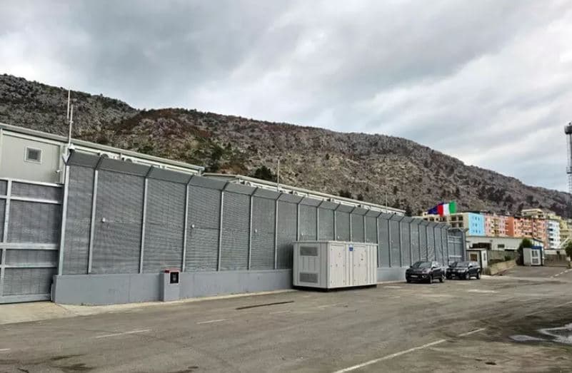 La Stapma: 16 emigrantë janë zhdukur nga kampi në Gjadër