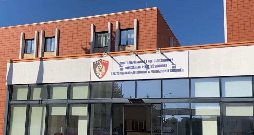 Humbi kontrollin e motorit, vdes 16-vjeçari në Shkodër
