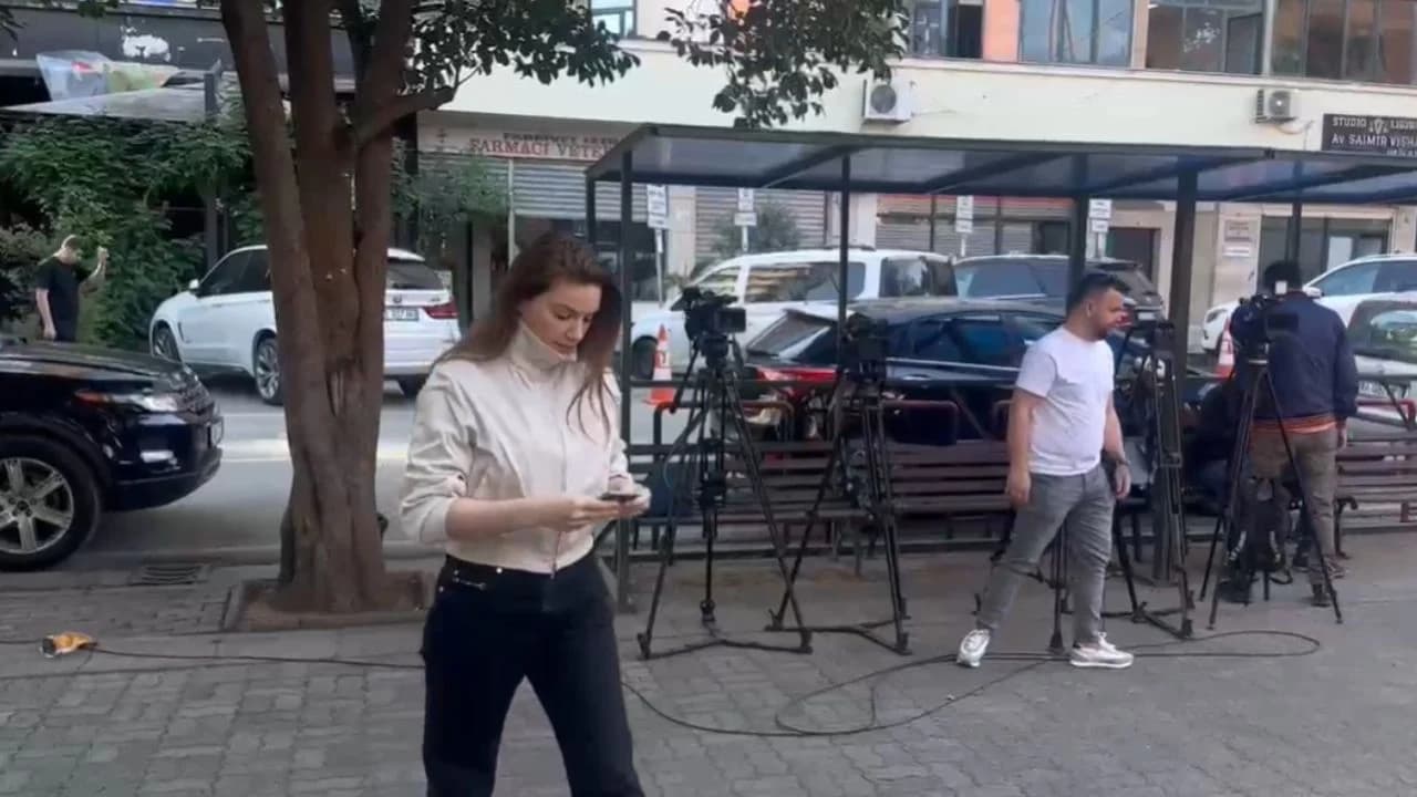 Nën masën detyrim paraqitje, Ajola Xoxa në SPAK