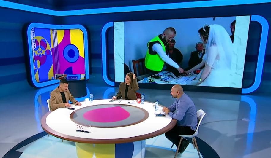 Nga mushka te dollapi e nusja me vello: Çka u pa në zgjedhjet në Shqipëri (VIDEO)