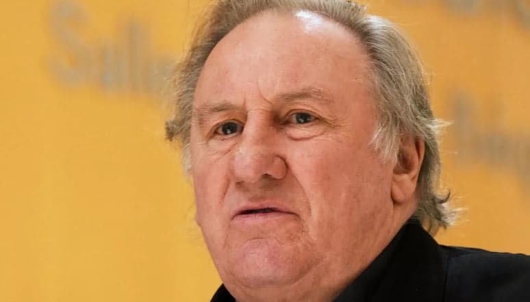 I akuzuar për goditjen e një fotografi, Gerard Depardieu do të gjykohet në Romë