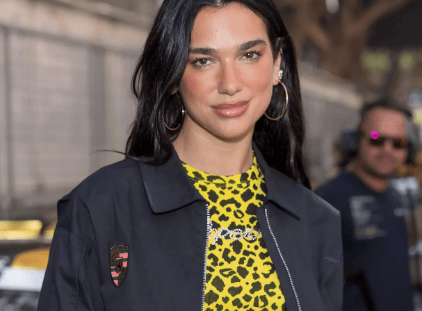 Dua Lipa ndoqi nga afër garën e Formula 1 në Monaco (FOTO)