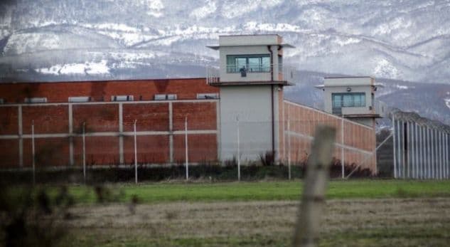 Kapet me drogë një grua në Burgun e Dubravës