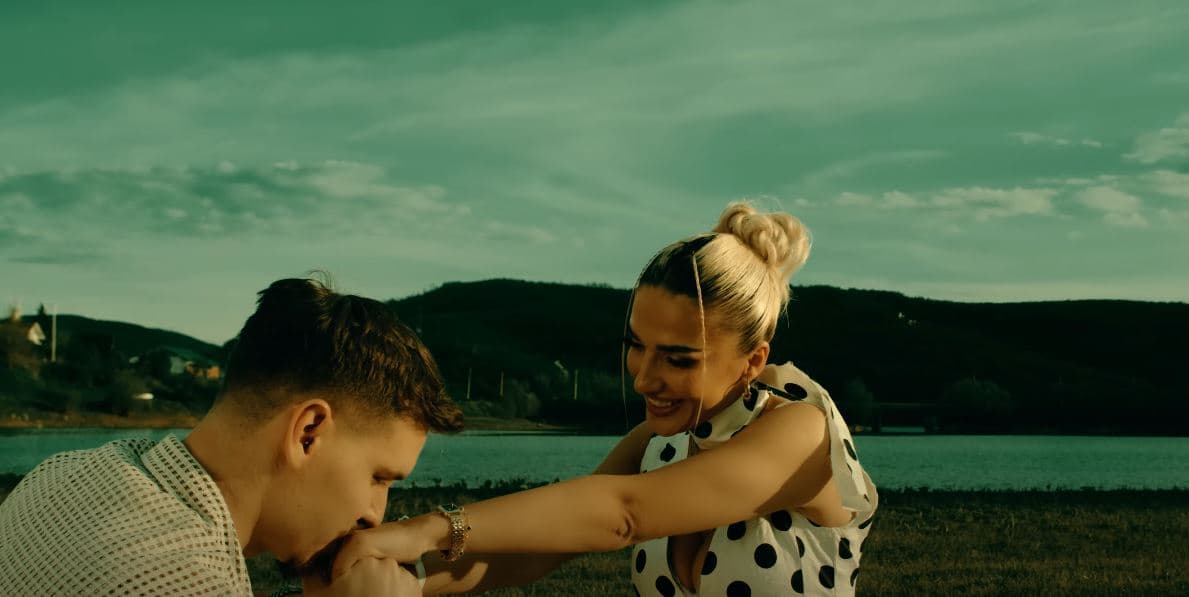 Adri dhe Iliriana publikojnë këngën “Ja dolëm” (VIDEO)