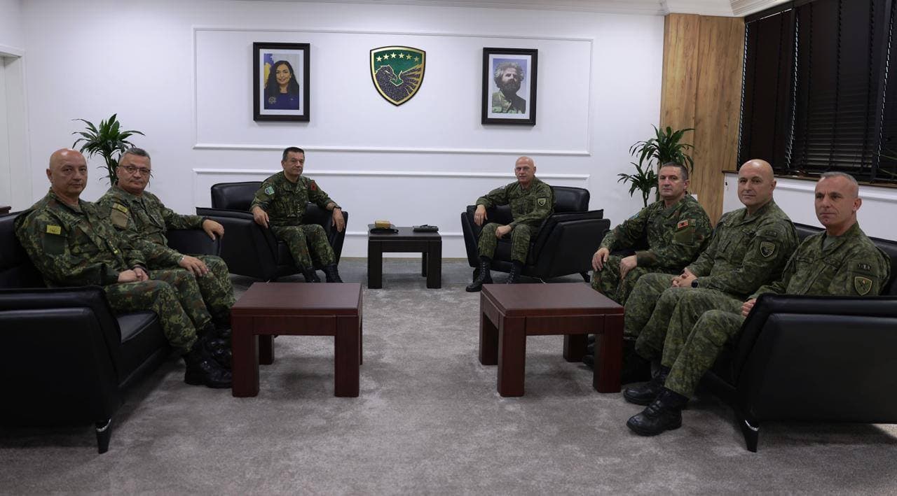 Kosova dhe Shqipëria thellojnë bashkëpunimin në fushën e kërkimit ushtarak