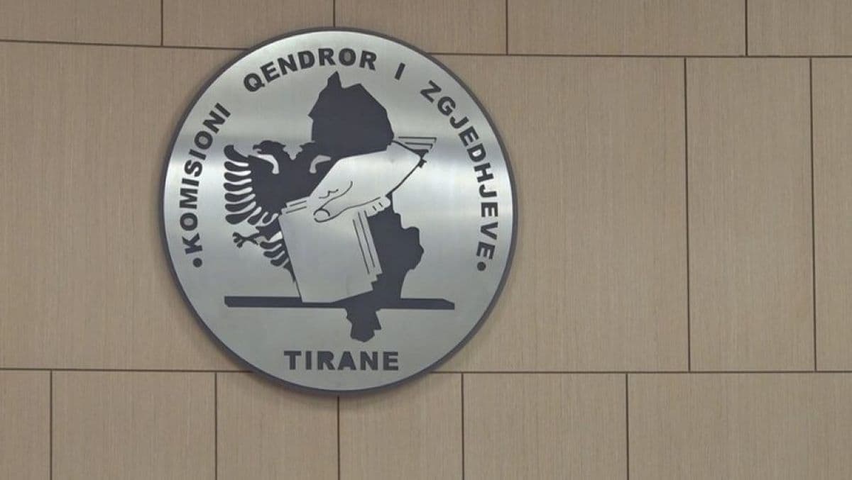 Incidenti në Vorë, KQZ revokon akreditimin për të gjithë vëzhguesit