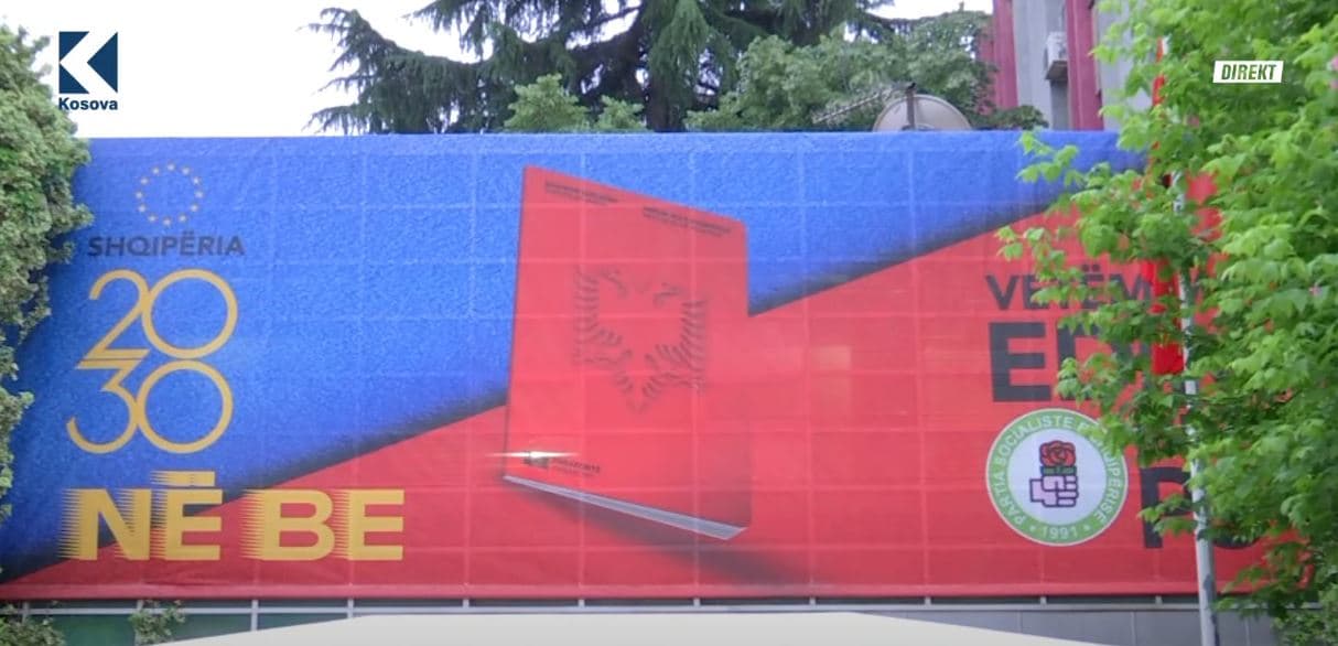 Qetë para selisë së PS-së, s’ka qytetarë – festa s’ka filluar ende (VIDEO)