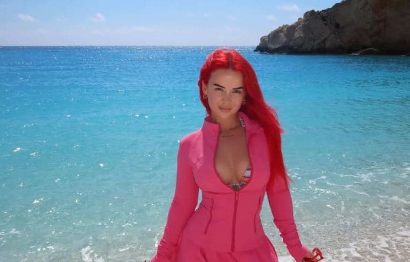 Rina Balaj po i shijon pushimet, publikon pamje nga atje (FOTO)