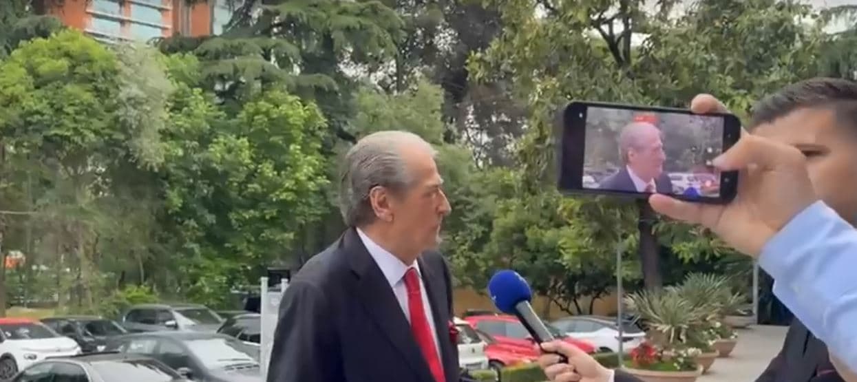 A do e udhëheq  seancën e parë të Kuvendit? Përgjigjet Berisha
