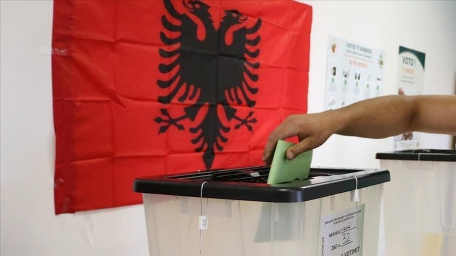 Heshtje zgjedhore në Shqipëri, të dielën nis “beteja” për votën e fundit