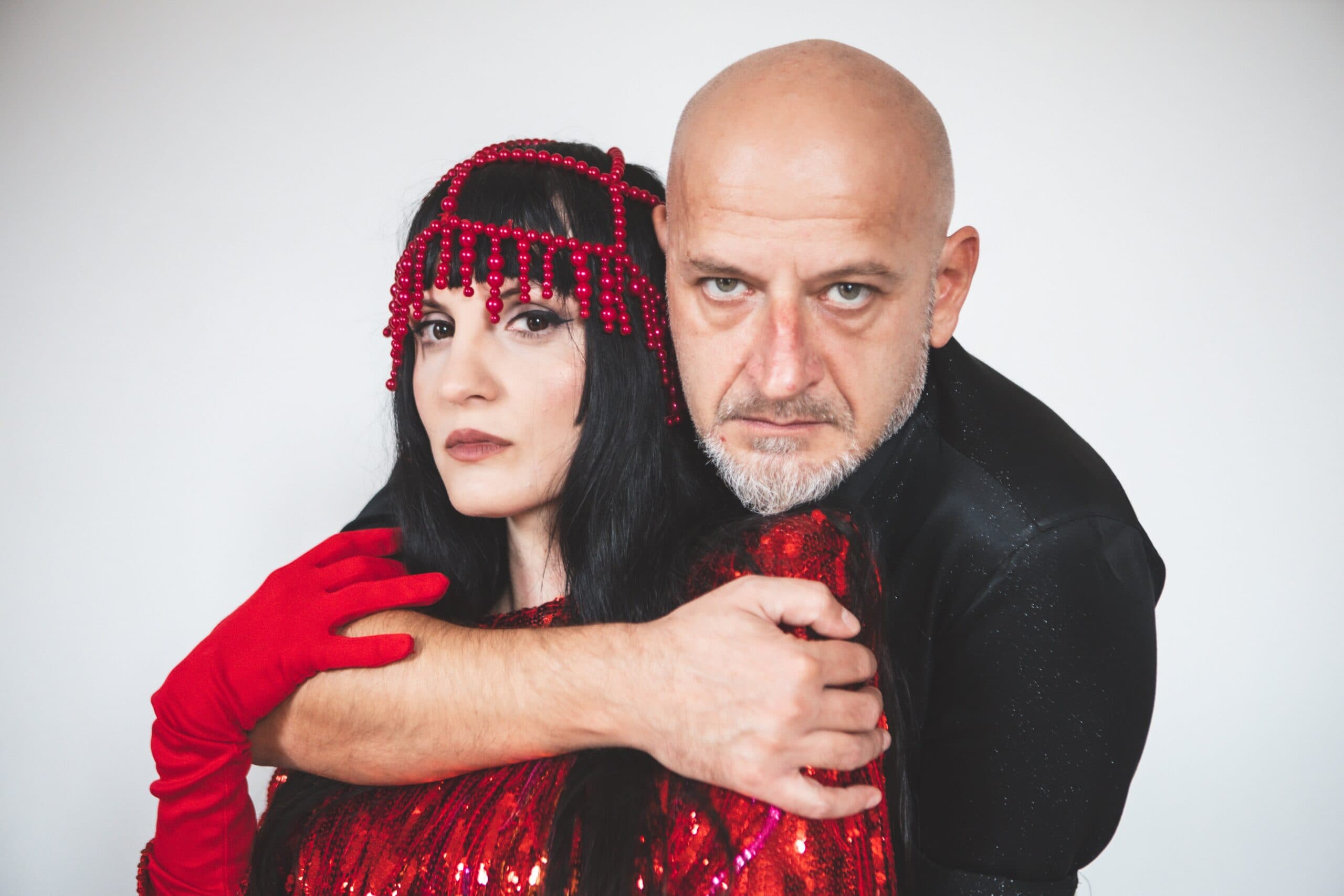 Finalja e Eurovizionit, “Zjerm” e Shqipërisë pritet të elektrizojë skenën