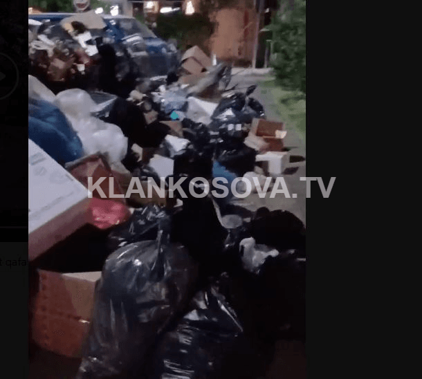 Bërlloku bllokon rrugën "Fehmi Agani" në Prishtinë