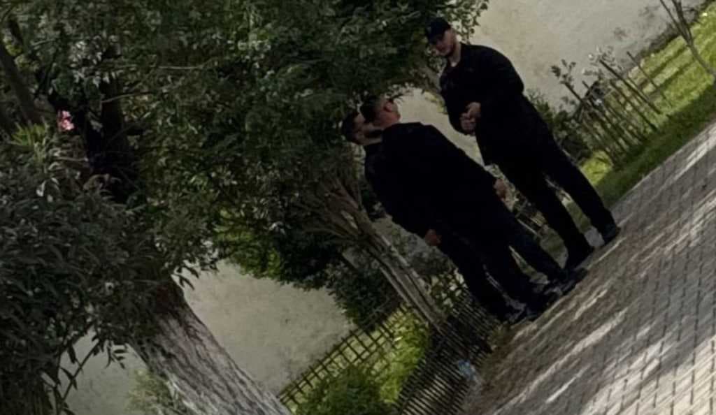 Tensione në Elbasan: Bllokohet qendra e votimit në Tregan, incidente në Fushë Mbret
