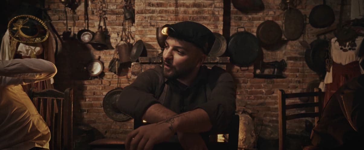 “Raki”, kënga e re e Olsi Bylykut dhe Anduel Kovacit (VIDEO)
