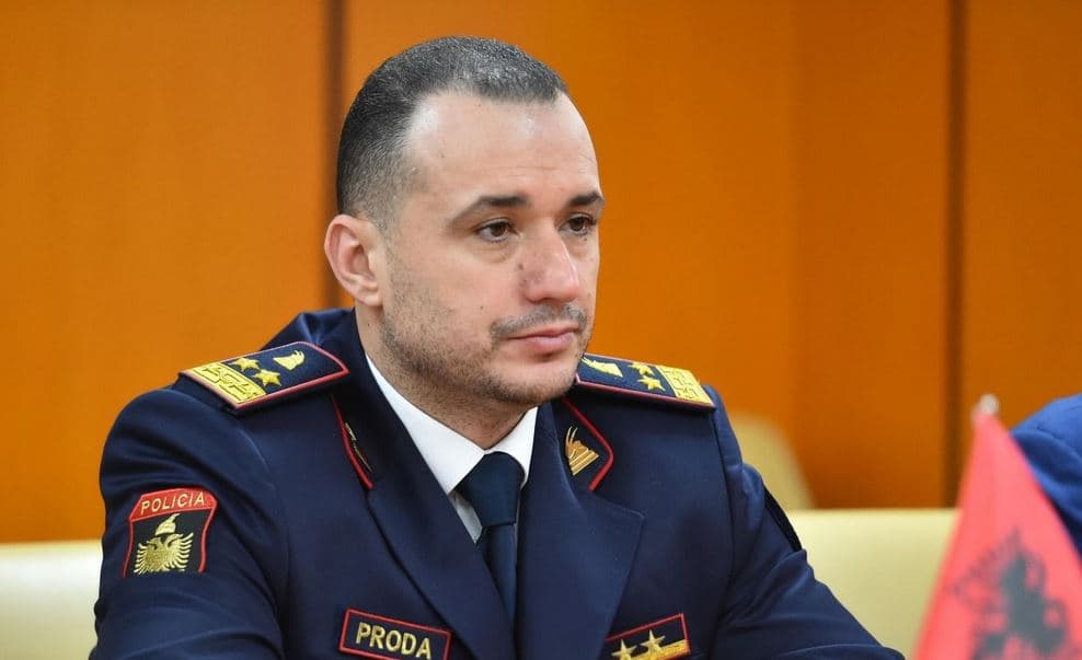 Goditja e rrjetit të trafikimit të armëve nga Kosova në Shqipëri, Ilir Proda përgëzon kolegët