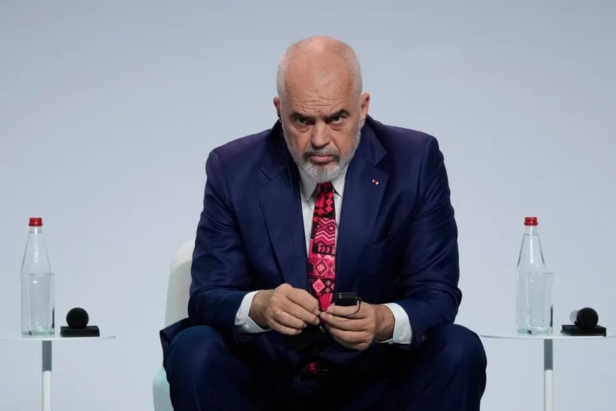 Rama mbledh deputetët e Bashkisë Tiranë, u jep dy javë kohë që t’i identifikojnë problemet e qytetarëve