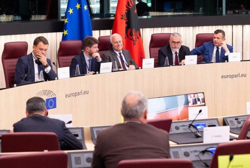 Progresi drejt integrimit në BE, Shqipëria vlerësohet pozitivisht në Strasburg