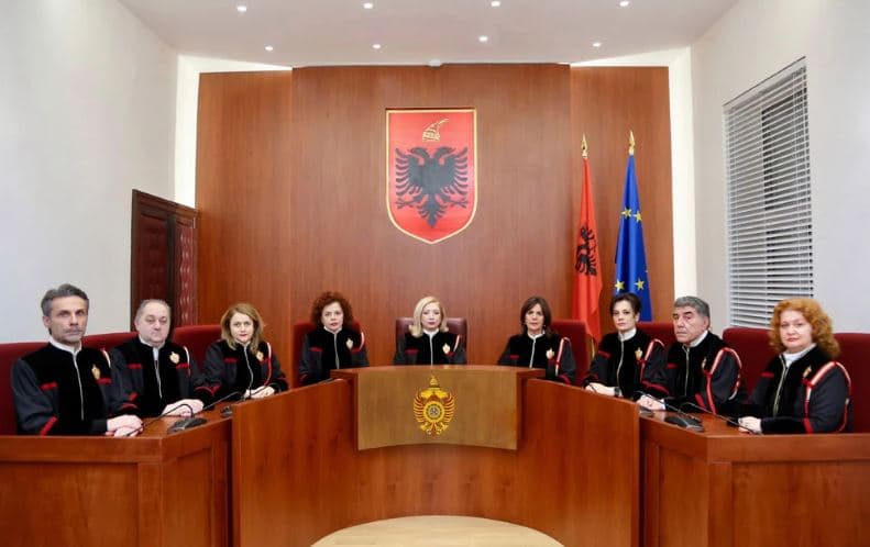 Rama e Berisha kundër kërkesës së gjyqtarëve për rritjen e pagave, reagon Kushtetuesja