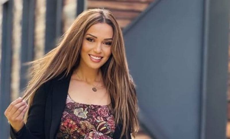 Teuta Krasniqi vezulluese në fotografitë e fundit