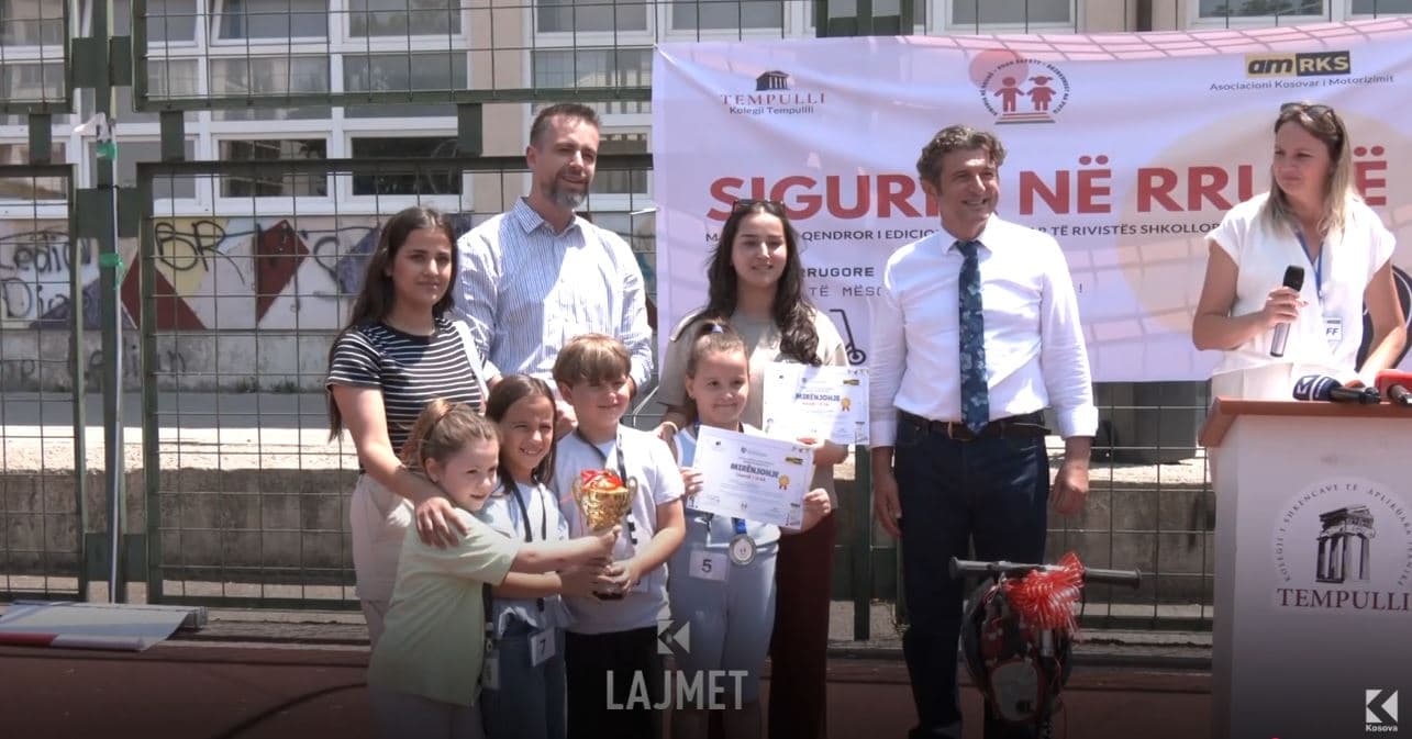 Gara për fëmijët: Fushë-kosovarët, më të mirët në trotinete (VIDEO)