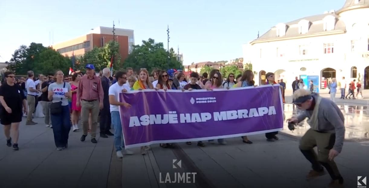 Manifestimi i LGBTQ, Prishtina mban “Paradën e Krenarisë” (VIDEO)