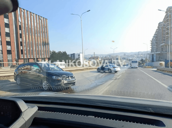 Aksident trafiku në Veternik, policia në vendngjarje