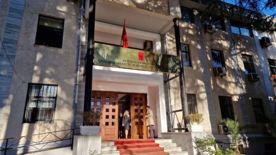Në kërkim ndërkombëtar nga Hungaria dhe Serbia, Apeli në Shqipëri liron 38-vjeçarin nga Prizreni