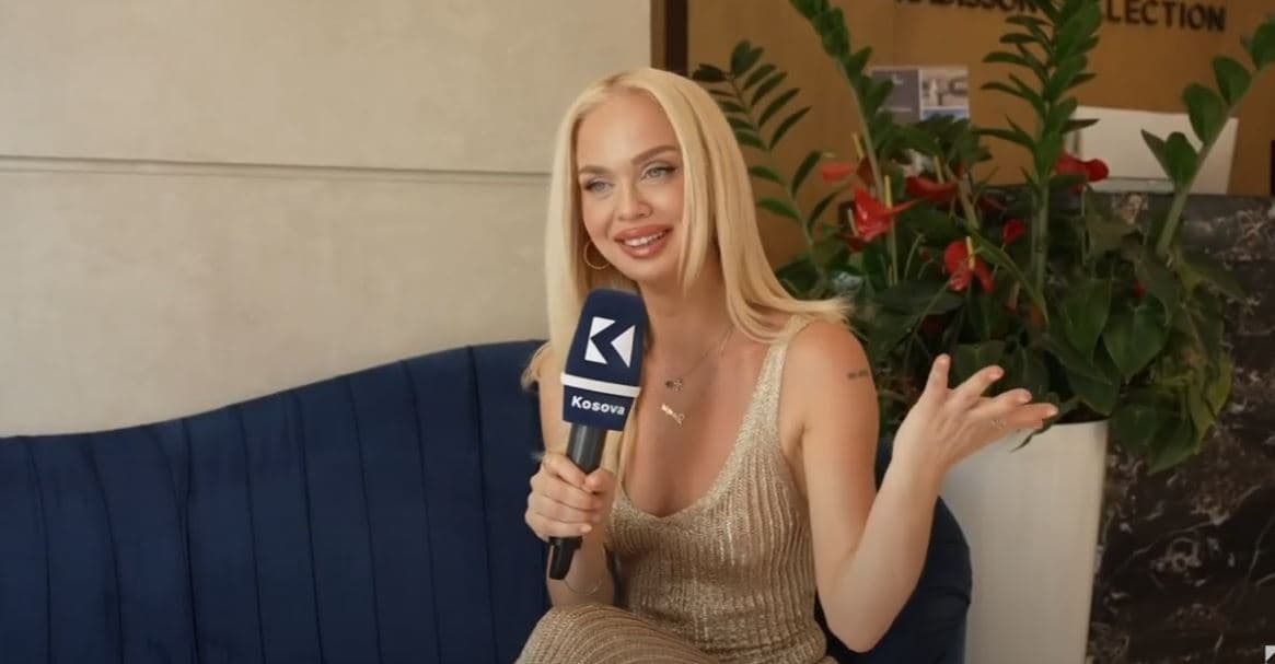 Danja përgjigjet në pyetjet me “spec”, tregon se a i kontrollon telefonin Redit (VIDEO)