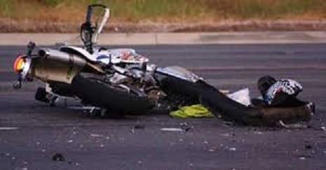 Goditi motoçikletën dhe lëndoi ngasësin, arrestohet një person në Lipjan