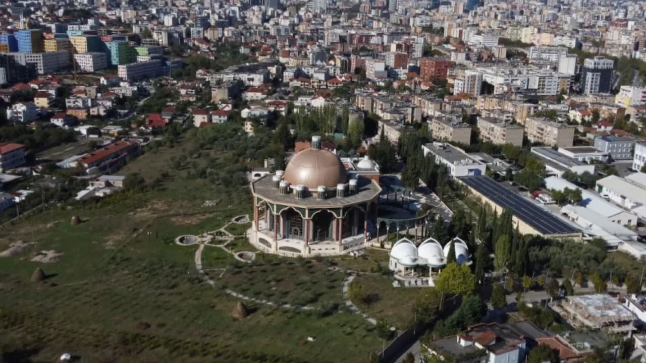 Baba Mondi flet për herë të parë: Si do jetë shteti Bektashi në Shqipëri