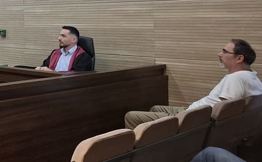 Profesori Xhevat Krasniqi deklarohet i pafajshëm për akuzën për ngacmim seksual