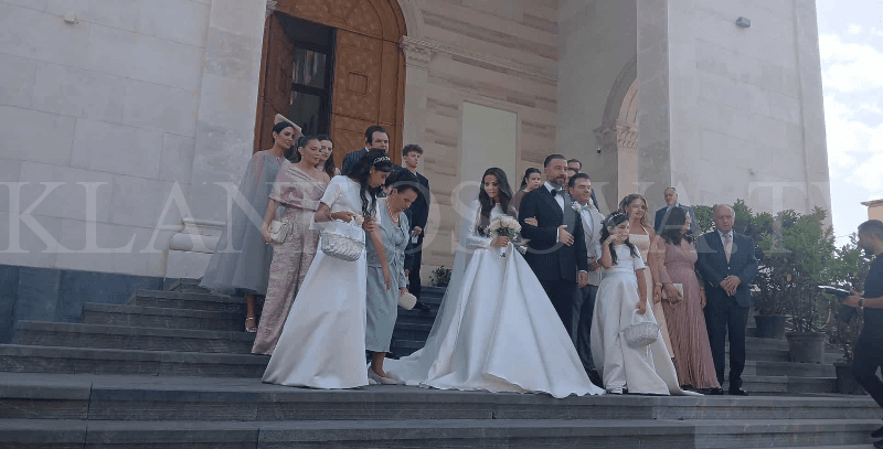 Kurorëzohet në Katedrale vajza e ish-presidentit Rugova