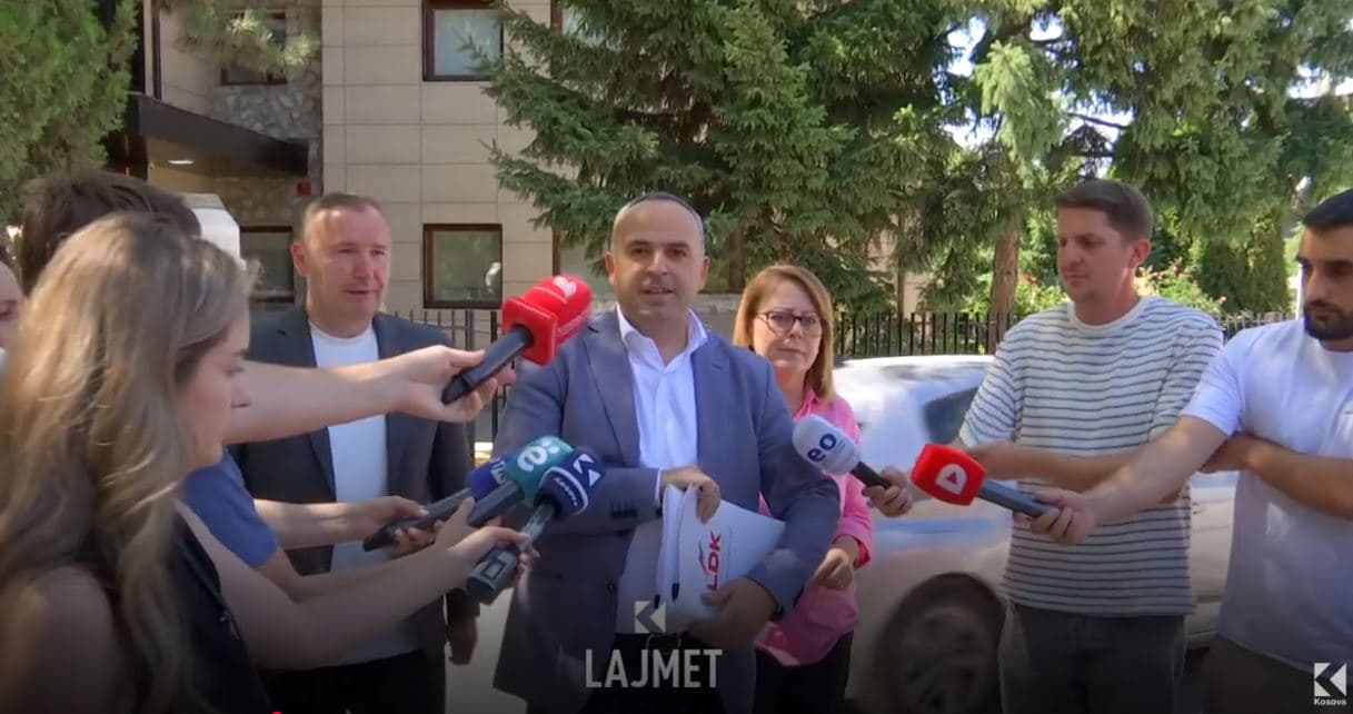 Kundërshtimi i komisionit, LDK ankohet në Kushtetuese, proteston në foltore (VIDEO)