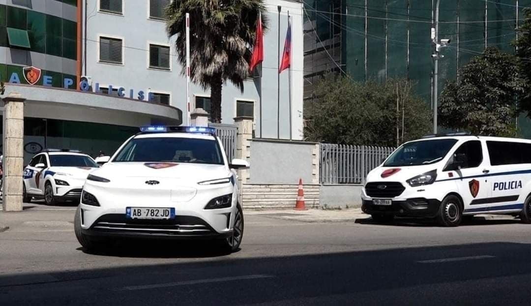 Vidhte vazhdimisht në lokalin që punonte, kapet 26-vjeçari në Durrës