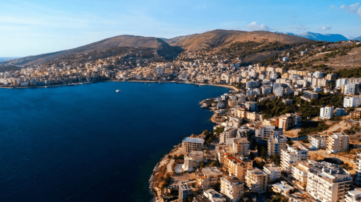 U zhduk një ditë më parë në Sarandë, nxirret i pajetë nga deti trupi i turistit portugez