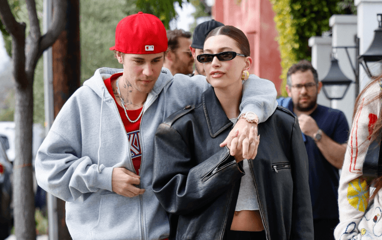 Hailey Bieber me postim surprizë, del kundër atyre që urrejnë albumin Swag të Justin