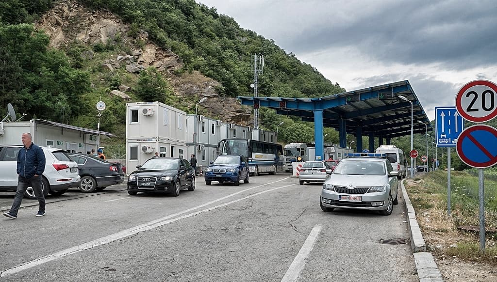 Operacioni i Speciales dhe AKI-së te 'Dheu i Bardhë': Cak polici i dyshuar për spiunazh