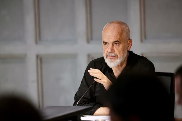 “Tirana ka nevojë për kryetar”, Rama: Këshilli Bashkiak i hapi rrugë zgjedhjeve të reja