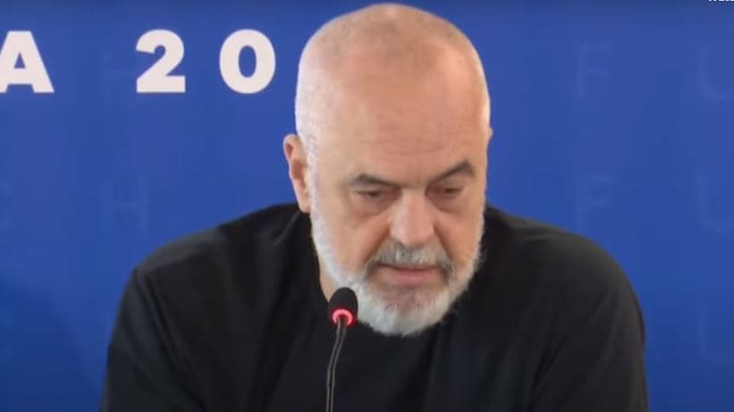 “Një ditë mund të kemi një qeveri dhe ministër IA”, thotë Rama