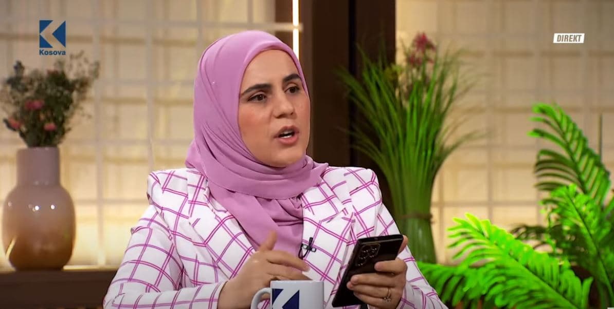 Avokatja Klinaku: Vënia e shamisë është dëshirë e brendshme dhe komplet dashuri (VIDEO)